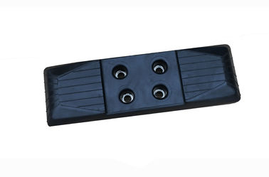 Komatsu / Caterpillar Rubber Pads For Steel Tracks High Temperature Resistance