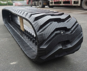 Good price High Tractive Force Bobcat T750 Skid Steer Rubber Tracks 450x86BLx55 with Good Wear Resistance and Tear Resistance online